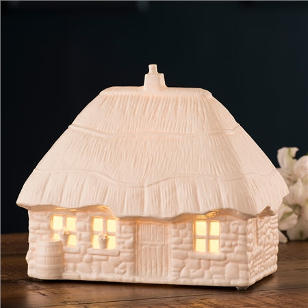 Belleek Thatched Cottage Luminarie