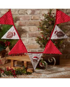 RL XMAS HIGHLAND COW BUNTING WHITE EMBROIDERED FABRIC WITH RED FLAGS