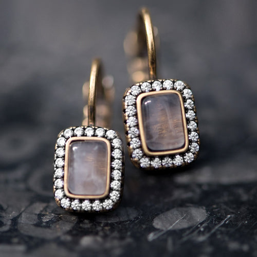 NEWBRIDGE ER2715 ANTIQUE GOLD PLATED EARRINGS PINK AND CLEAR STONES