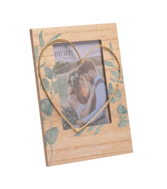 WID LOVE STORY 'MR & MRS' FRAME WITH WIRE HEART - 4" X 6"